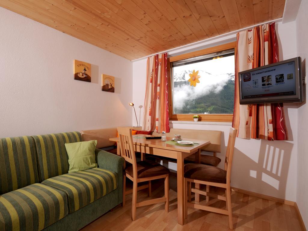 Single Apartment Martlerhof トゥクス 部屋 写真